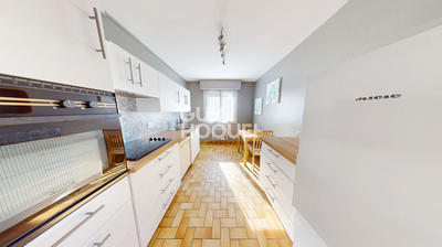 Appartement - 96 m² - 4 pièces