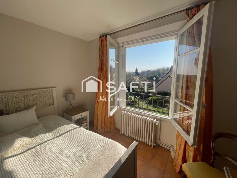 Maison - 303 m² - 11 pièces