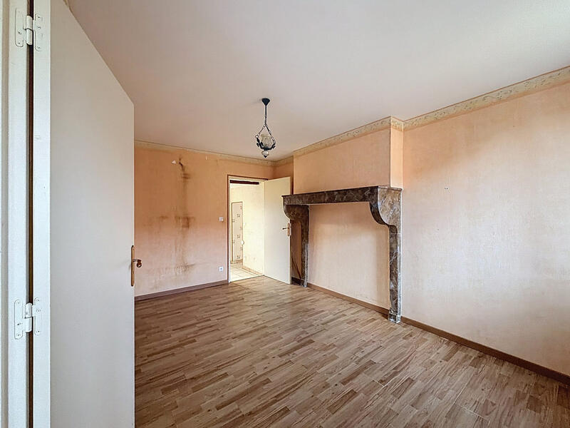 Maison traditionnelle - 81 m² - 4 pièces