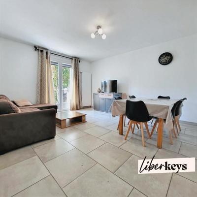 Maison de ville - 93 m² - 5 pièces