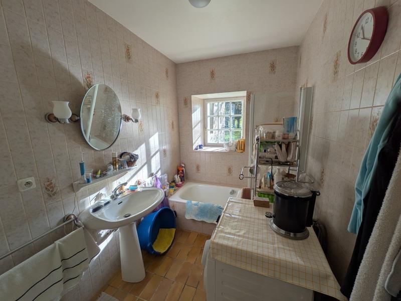 Propriété - 180 m² - 6 pièces