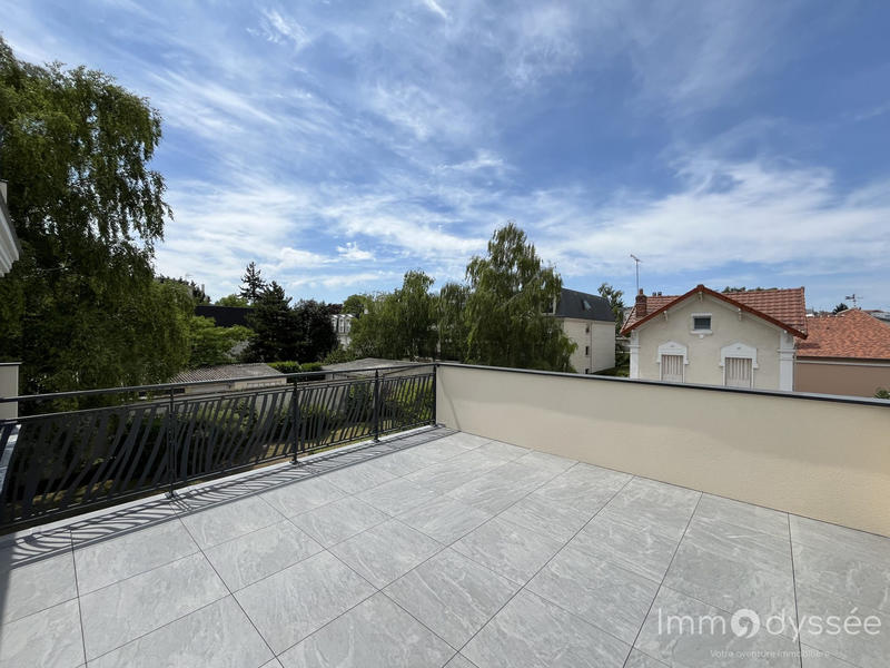 Appartement - 100 m² - 4 pièces