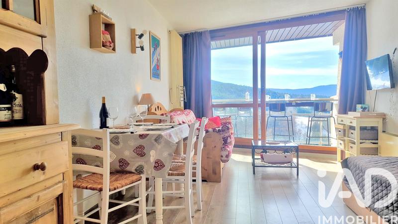 Studio - 25 m² - 1 pièce