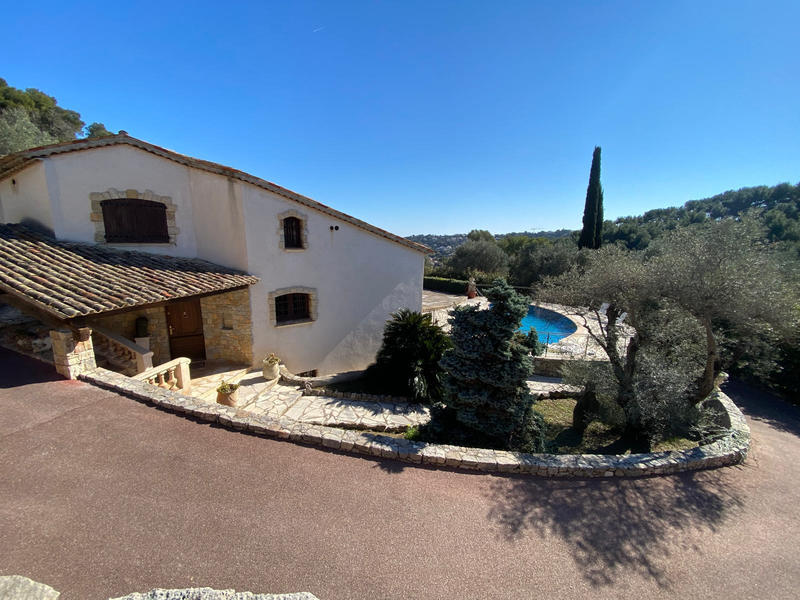 Viager - Maison - 318 m² - 7 pièces