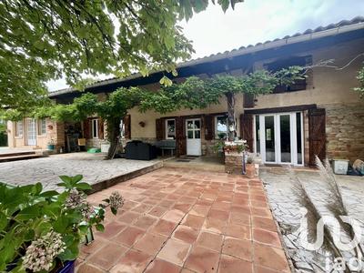 Maison - 297 m² - 9 pièces