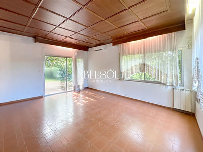 Villa - 220 m² - 7 pièces
