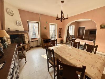 Maison - 123 m² - 5 pièces