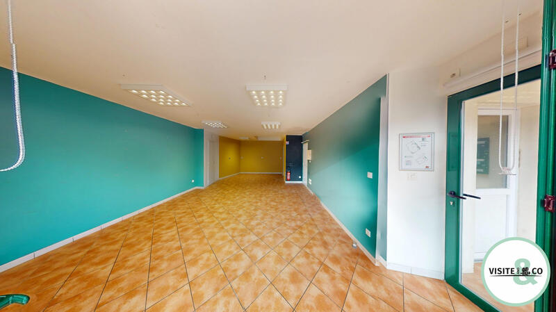 Local commercial - 71 m² - 1 pièce
