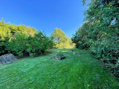 Terrain constructible - 1 070 m²