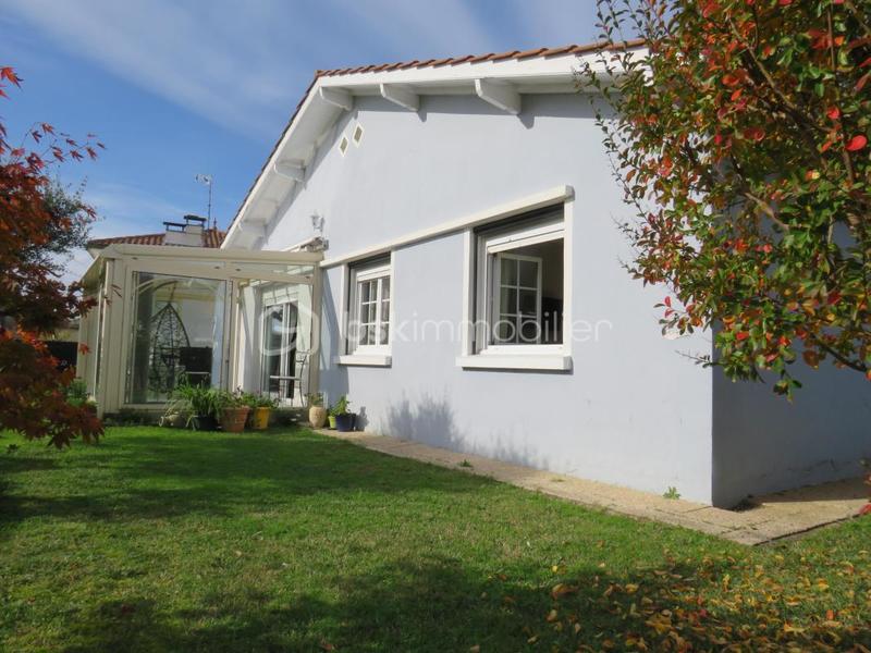 Maison traditionnelle - 90 m² - 4 pièces