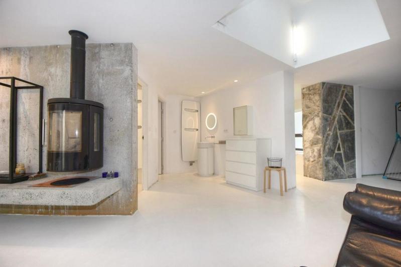 Maison - 260 m² - 8 pièces