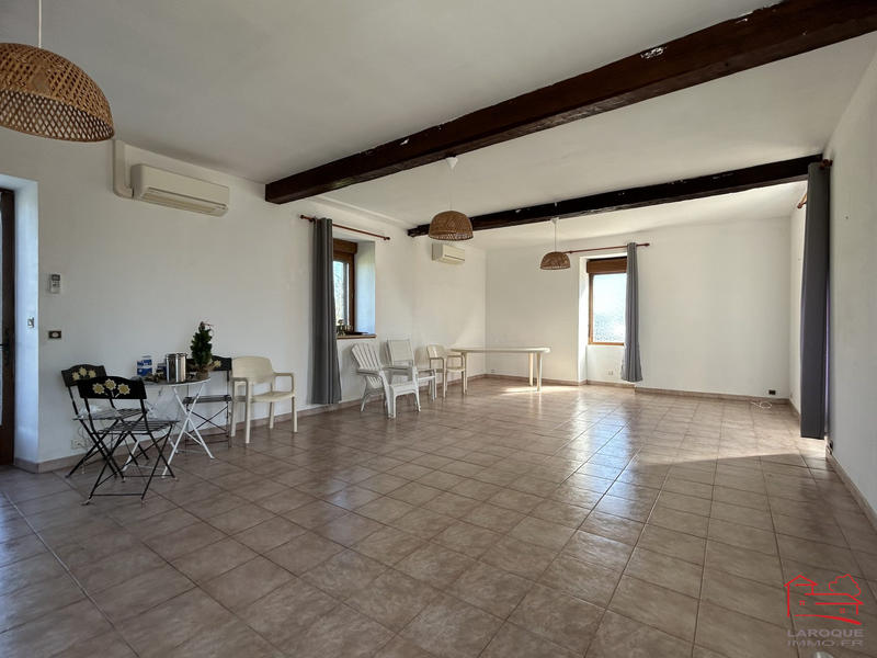 Maison - 321 m² - 9 pièces