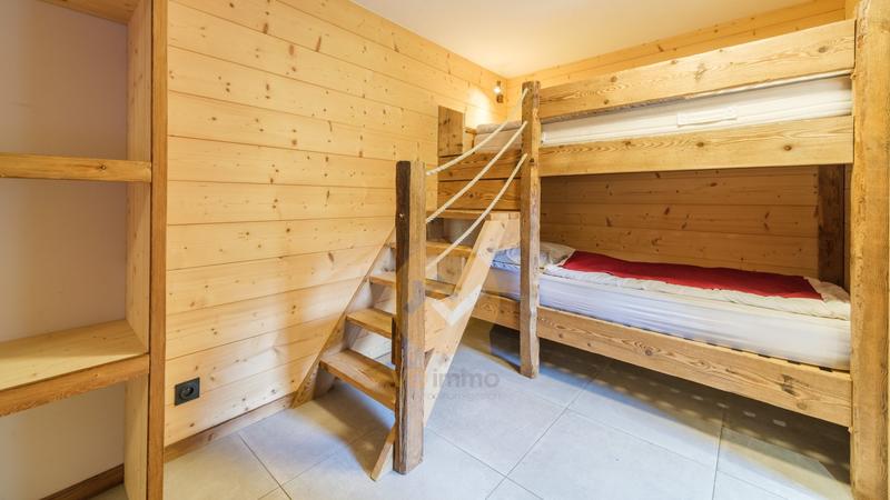 Châlet - 330 m² - 10 pièces