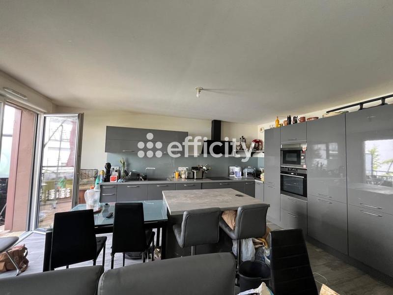 Appartement - 65 m² - 3 pièces