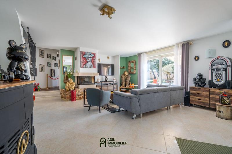 Villa - 185 m² - 6 pièces