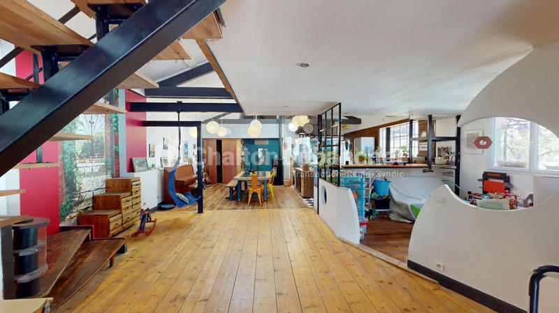 Maison - 200 m² - 6 pièces