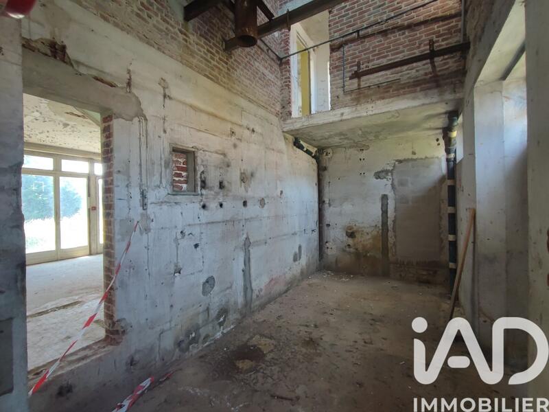 Maison - 334 m² - 3 pièces