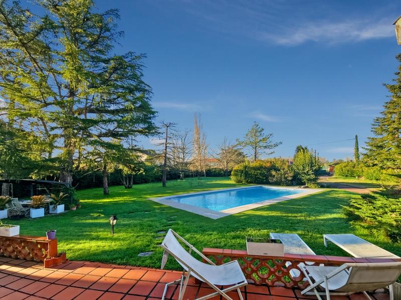 Maison - 204 m² - 7 pièces