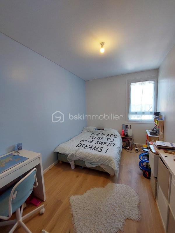 Maison - 91 m² - 5 pièces