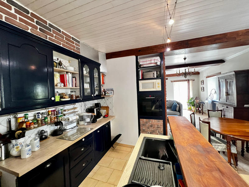 Maison - 211 m² - 6 pièces