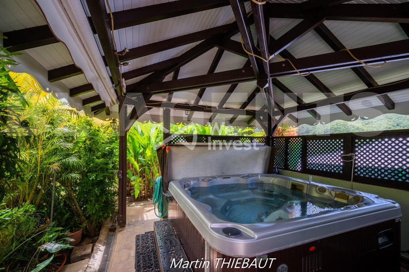 Maison - 140 m² - 7 pièces