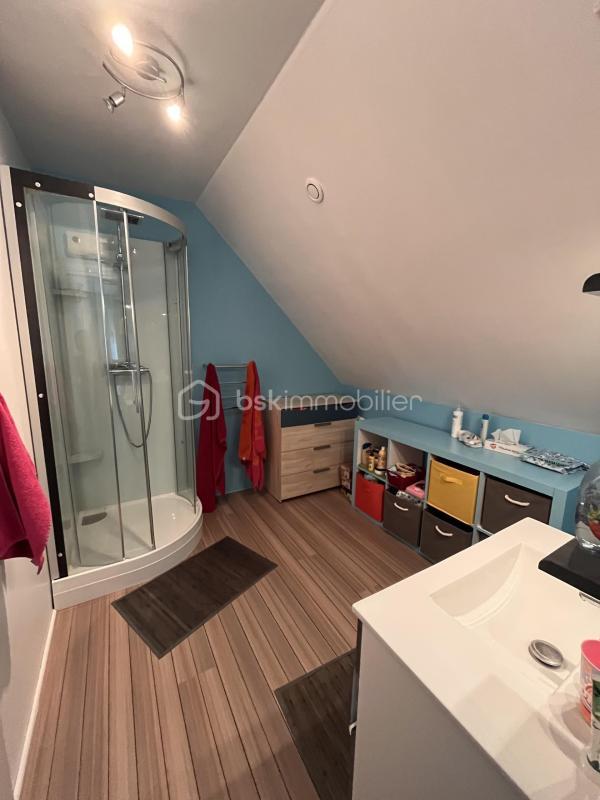 Maison traditionnelle - 140 m² - 6 pièces