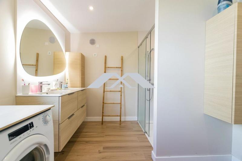 Maison - 168 m² - 6 pièces