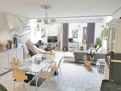 Maison de village - 210 m² - 6 pièces
