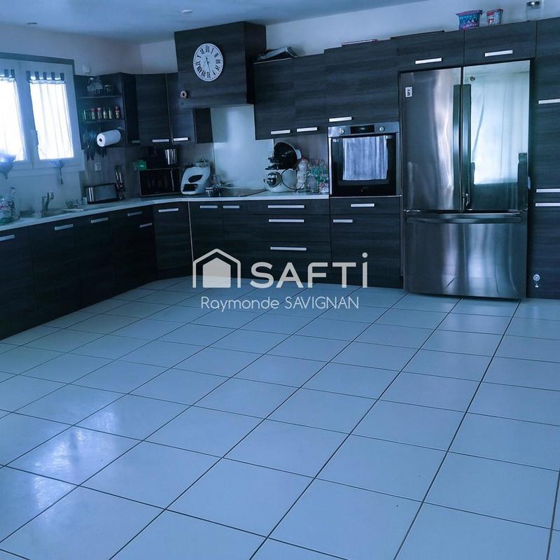 Maison - 128 m² - 7 pièces