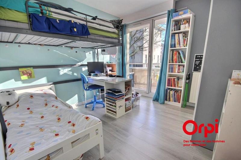 Appartement - 82 m² - 4 pièces