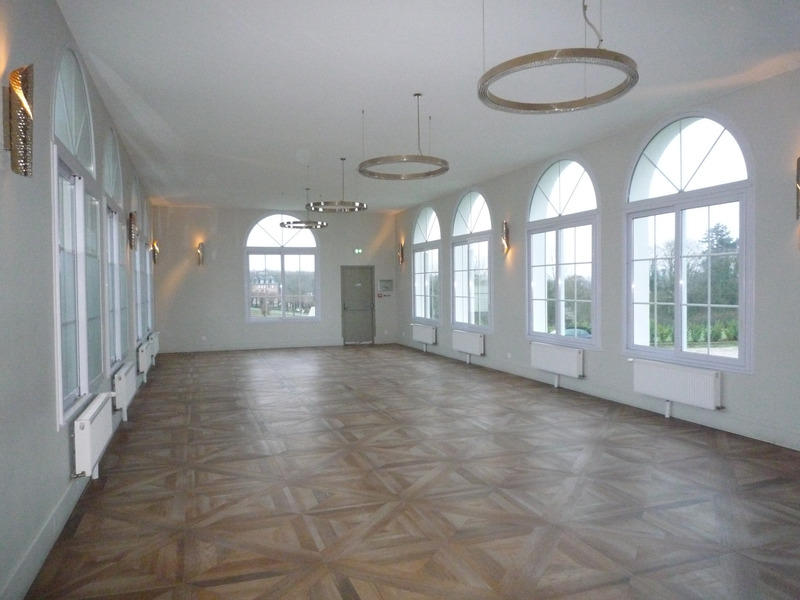 Propriété - 400 m² - 15 pièces