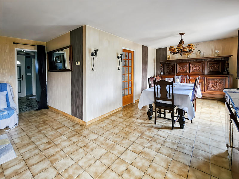 Maison - 110 m² - 7 pièces