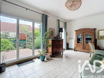 Maison - 104 m² - 4 pièces