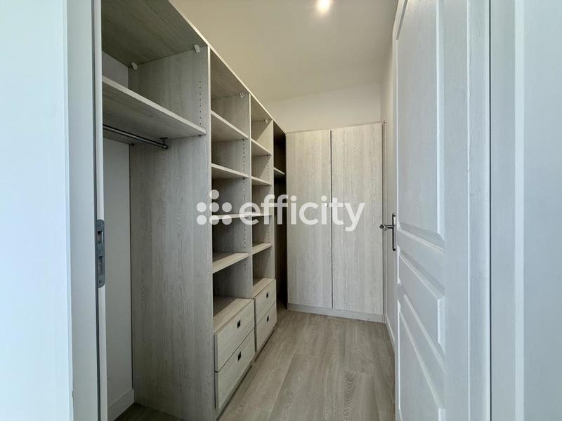 Maison - 147 m² - 6 pièces