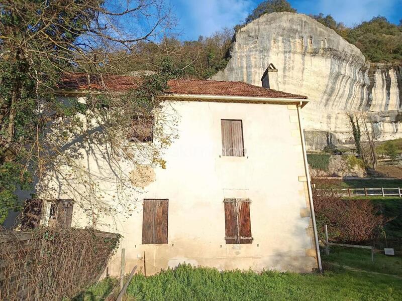 Immeuble - 162 m² - 6 pièces