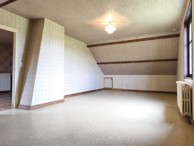 Maison - 171 m² - 8 pièces