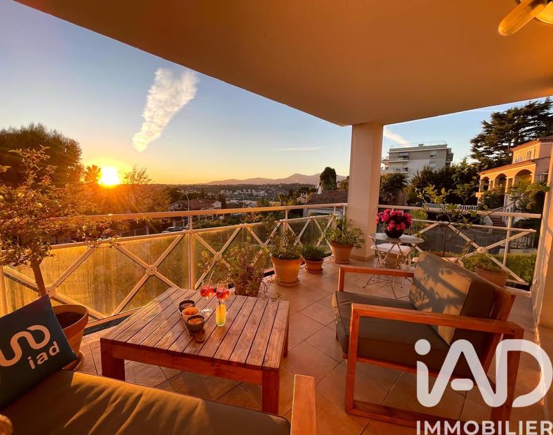 Appartement - 76 m² - 3 pièces