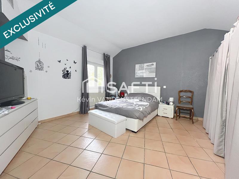 Maison - 172 m² - 7 pièces