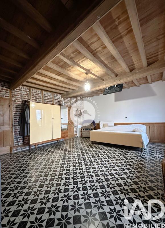 Maison - 220 m² - 7 pièces