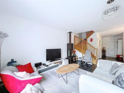 Maison - 135 m² - 6 pièces