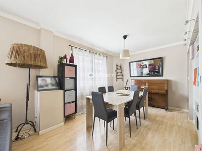 Maison - 135 m² - 7 pièces