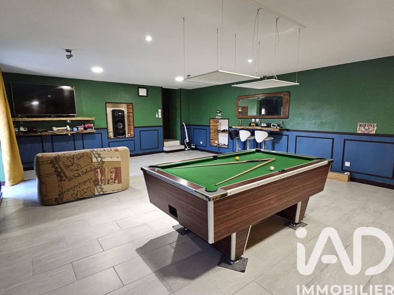 Maison - 296 m² - 10 pièces