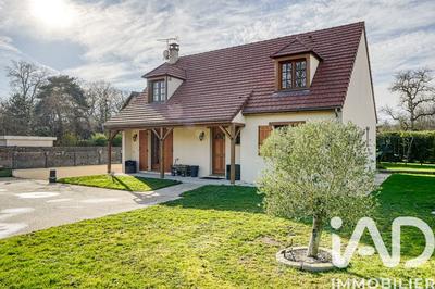 Maison - 137 m² - 6 pièces