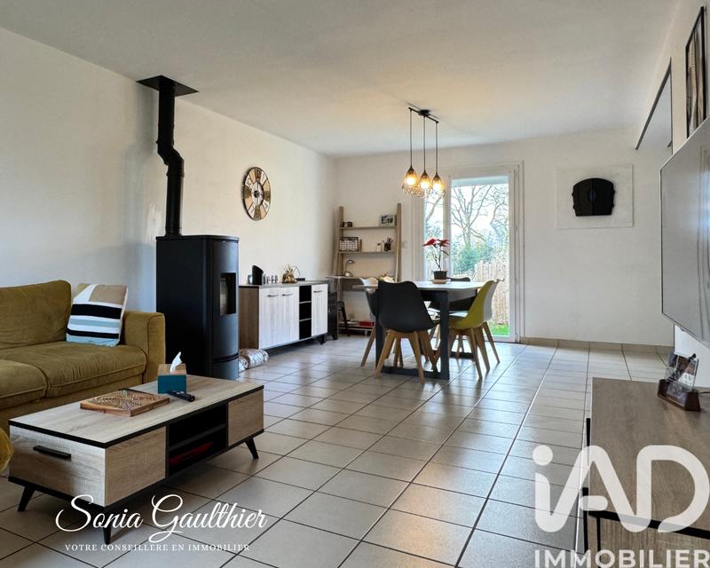 Maison - 90 m² - 5 pièces