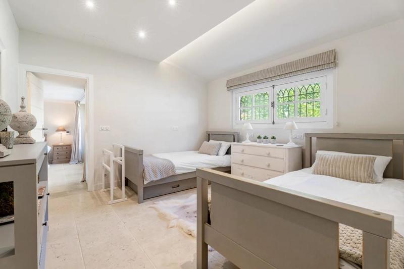 Villa - 157 m² - 6 pièces