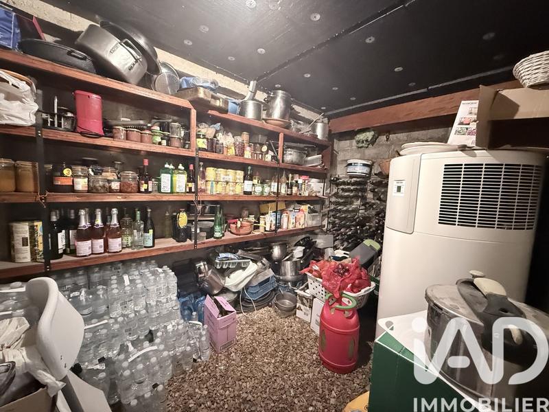 Maison - 186 m² - 9 pièces