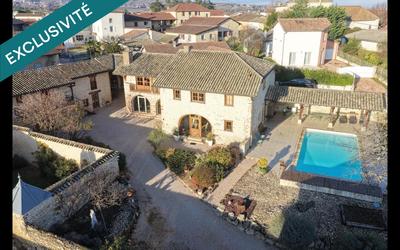 Maison - 322 m² - 8 pièces