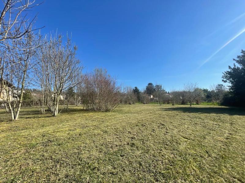 Terrain constructible - 1 440 m²