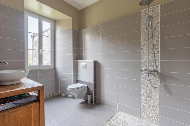 Demeure - 280 m² - 8 pièces