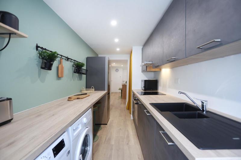 Appartement - 92 m² - 6 pièces